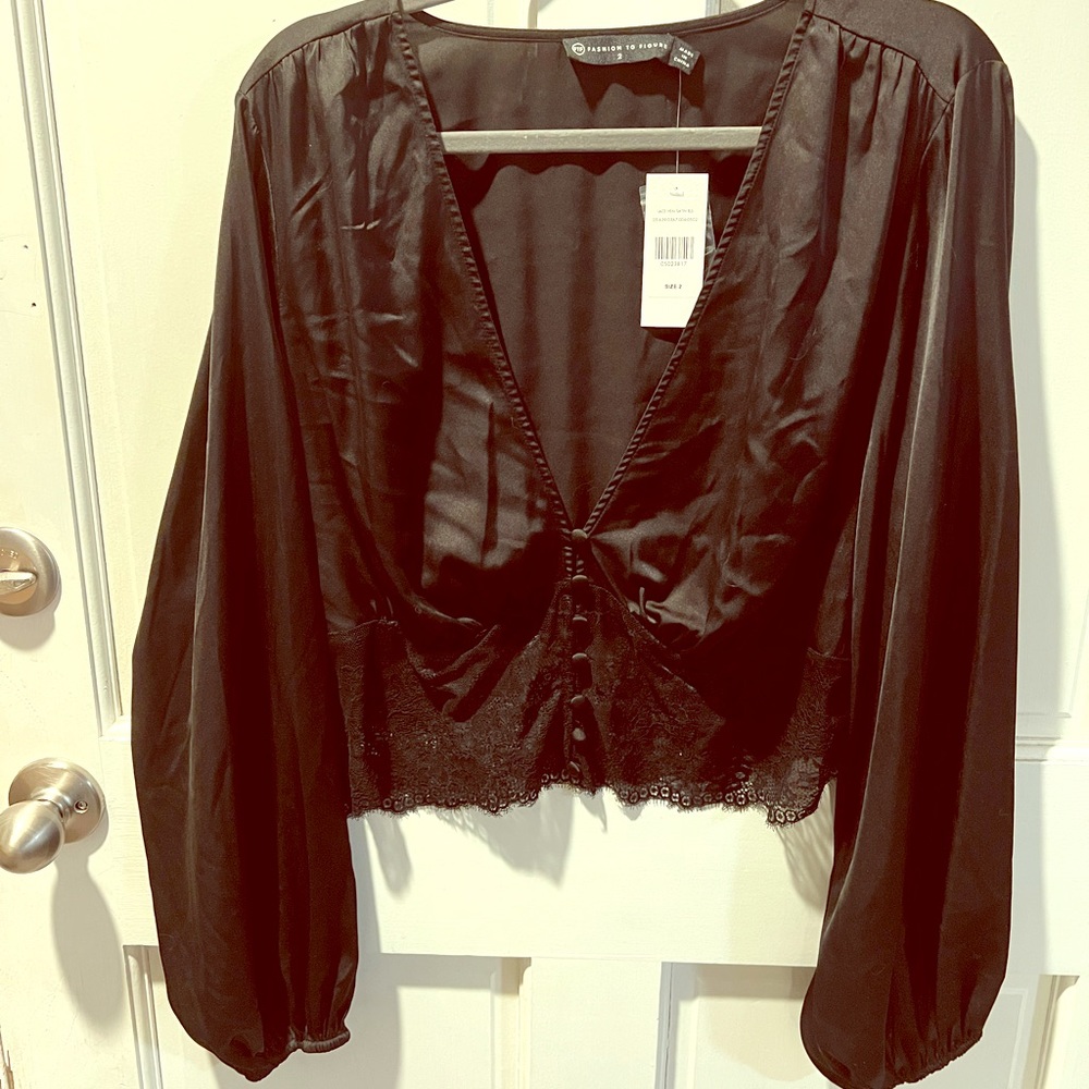 FTF LACE HEM SATIN CROP